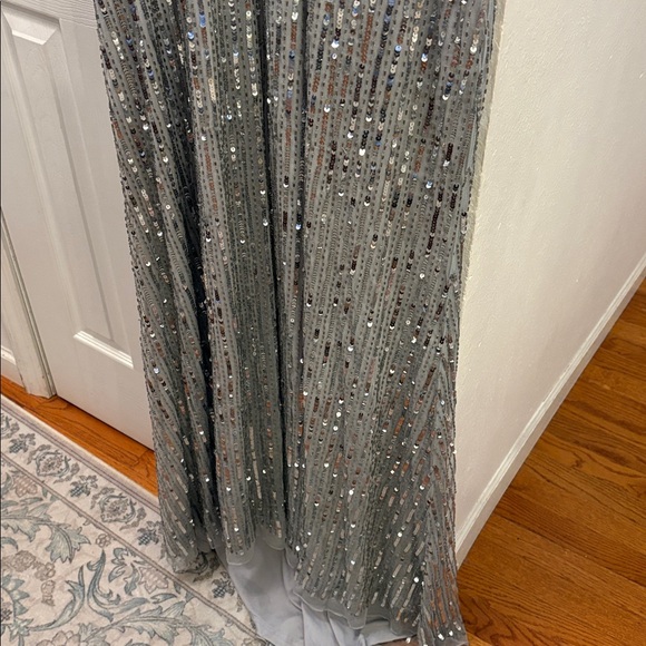 NWT Mac Duggal Silver Beaded Gown GORGEOUS - Picture 2 of 14